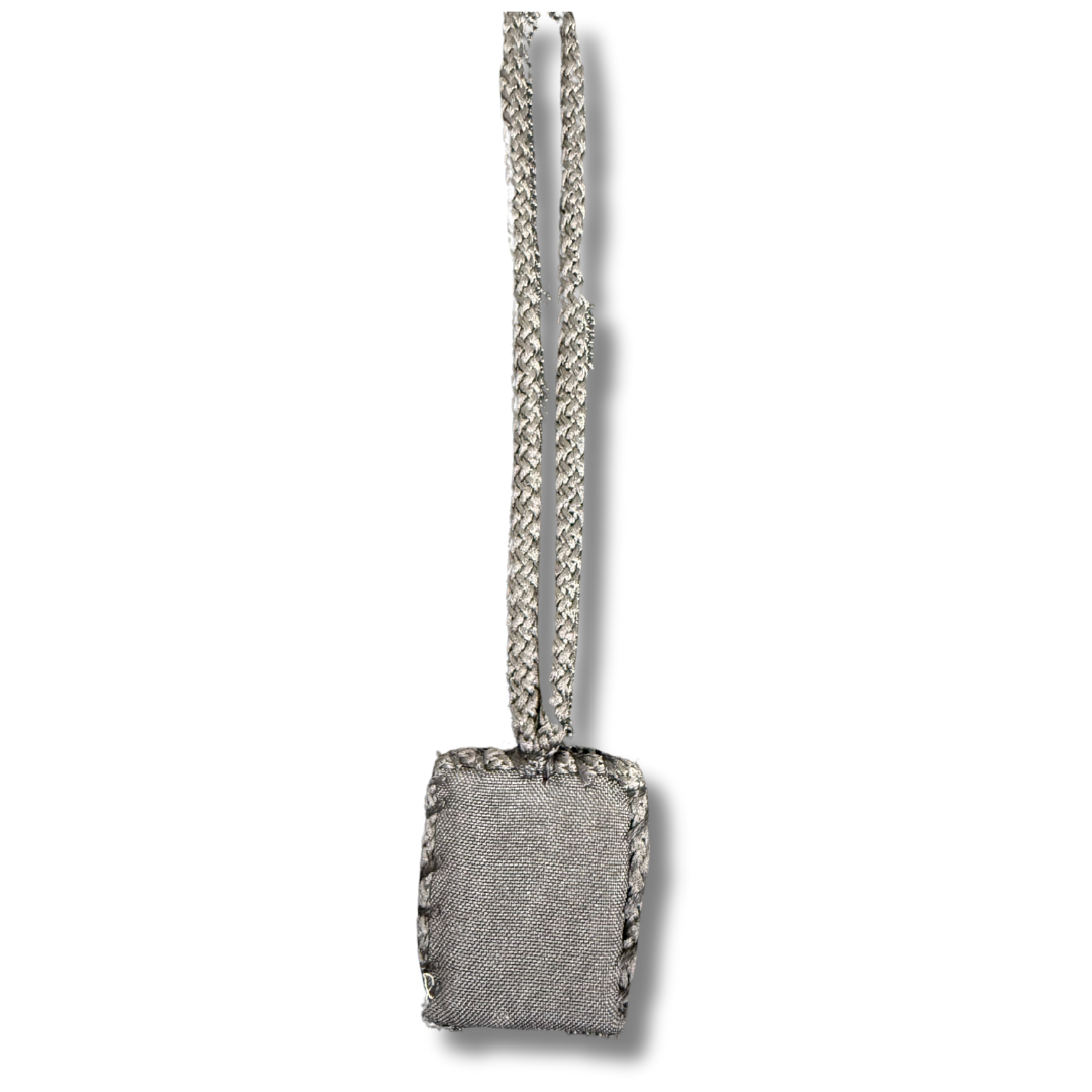 Palestinian Elegance black blank design necklace with braided chain and rectangular pendant