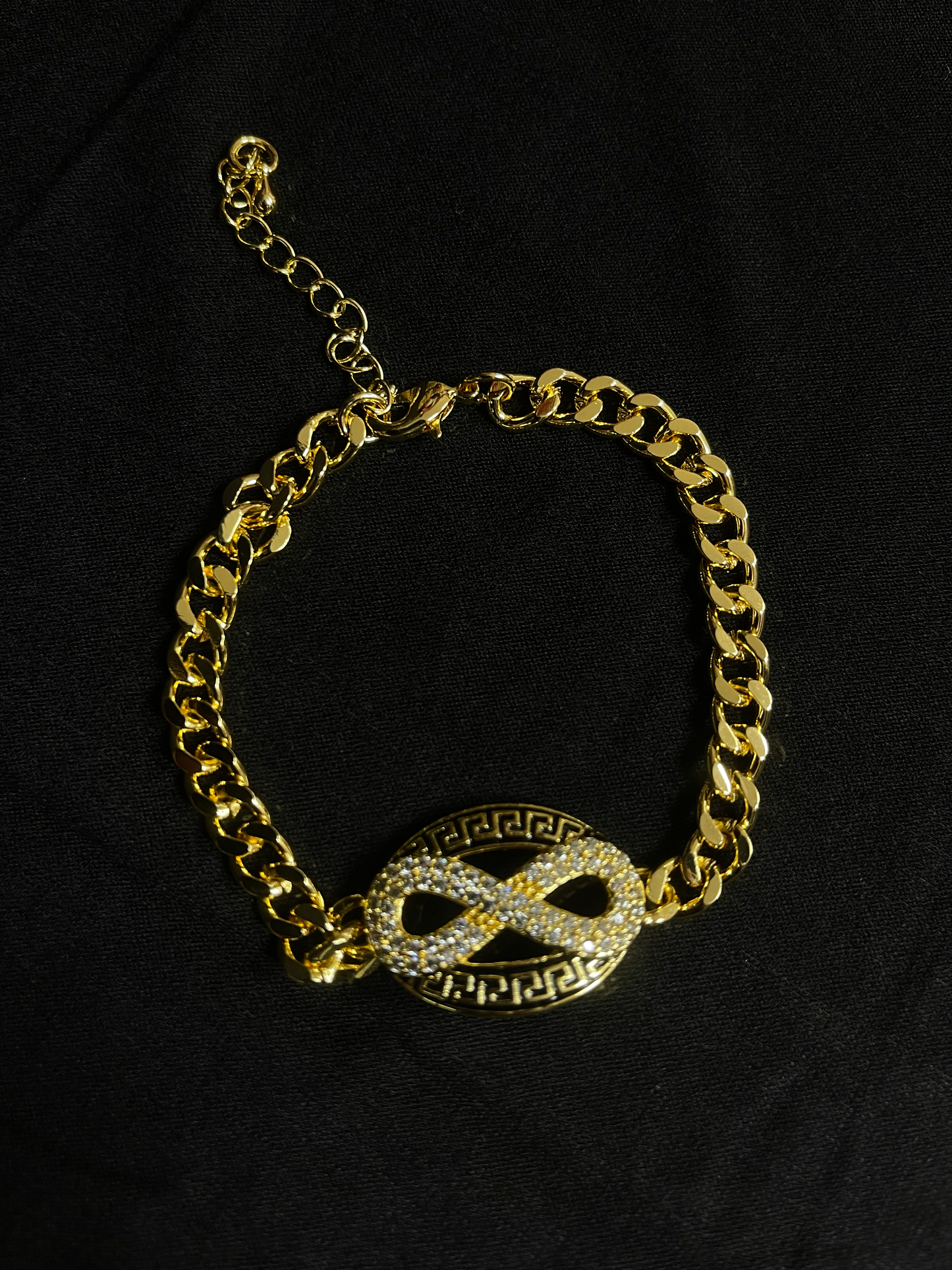 Palestinian Elegance imitated gold bracelet with infinity symbol and chain link design